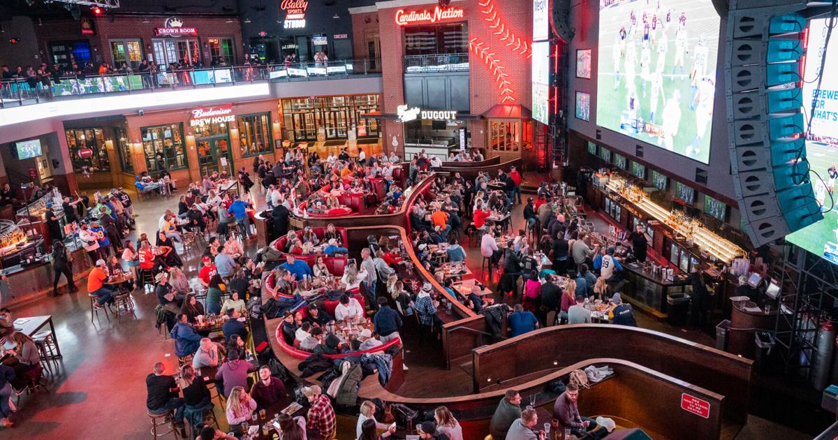 10 best places to watch football games in St. Louis