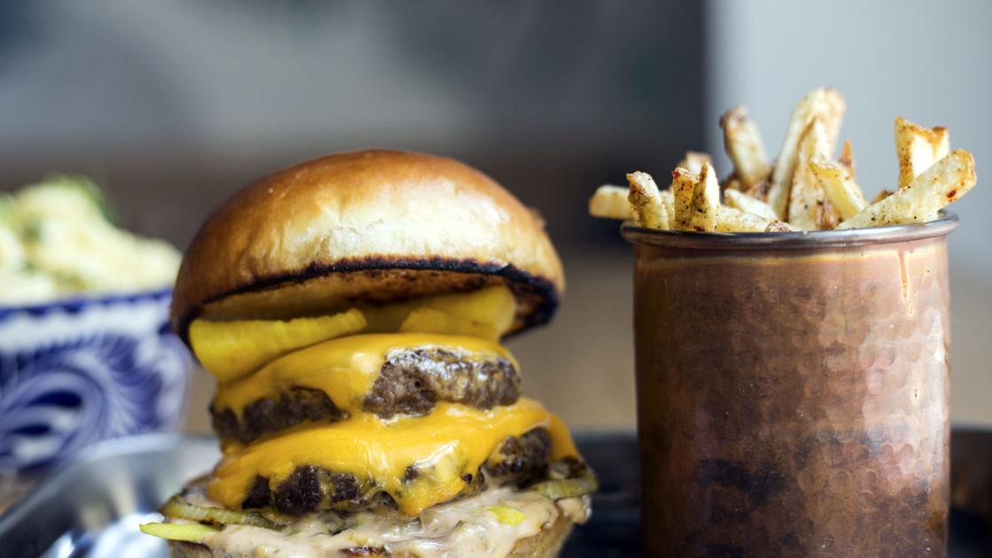 The Best Spots for Happy Hour in St. Louis St. Louis