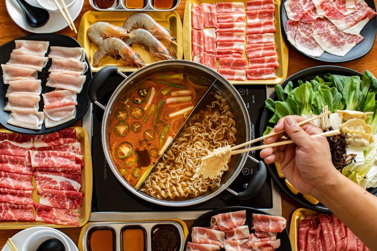 SGV: Eating Hot Pot at Jiouding