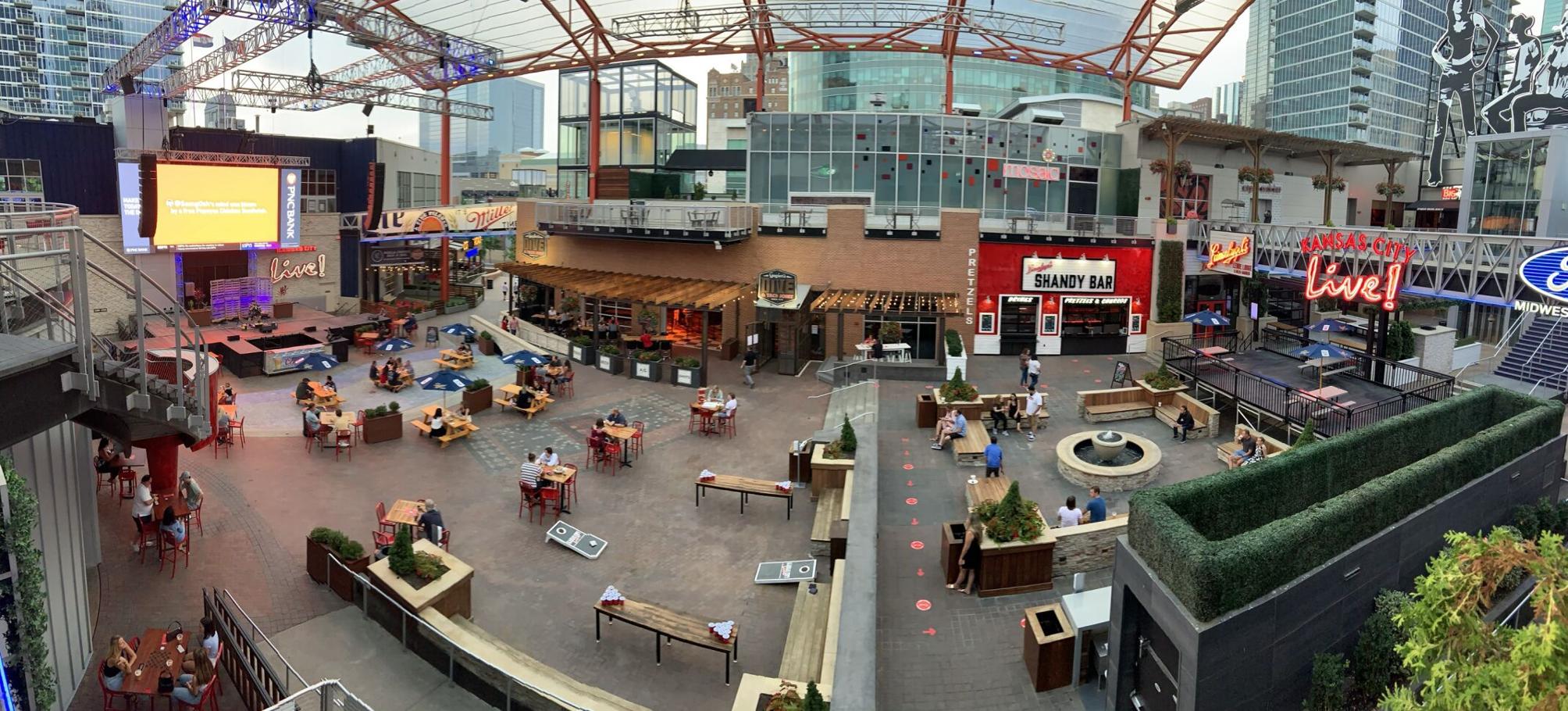 Kansas City’s best patios, sidewalk seating and parklets for socially