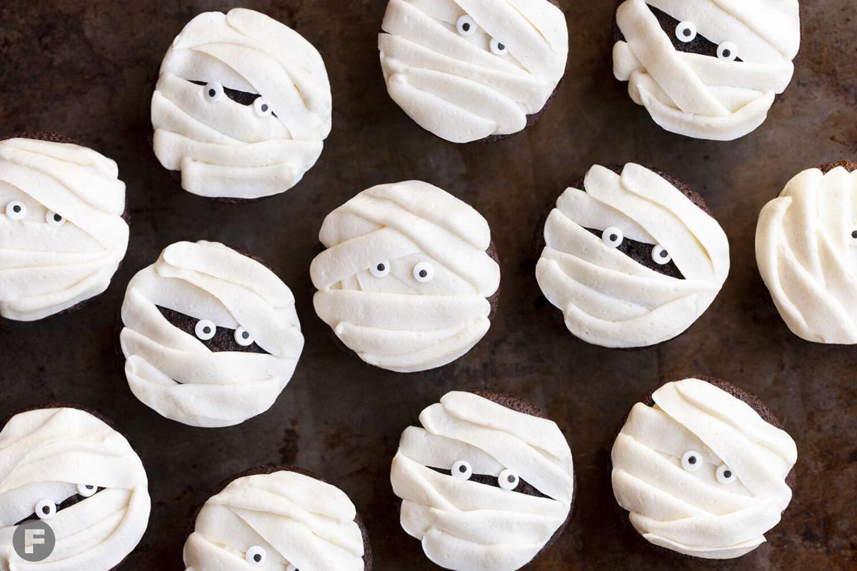 Mummy Chocolate Cupcakes with Cream Cheese Icing