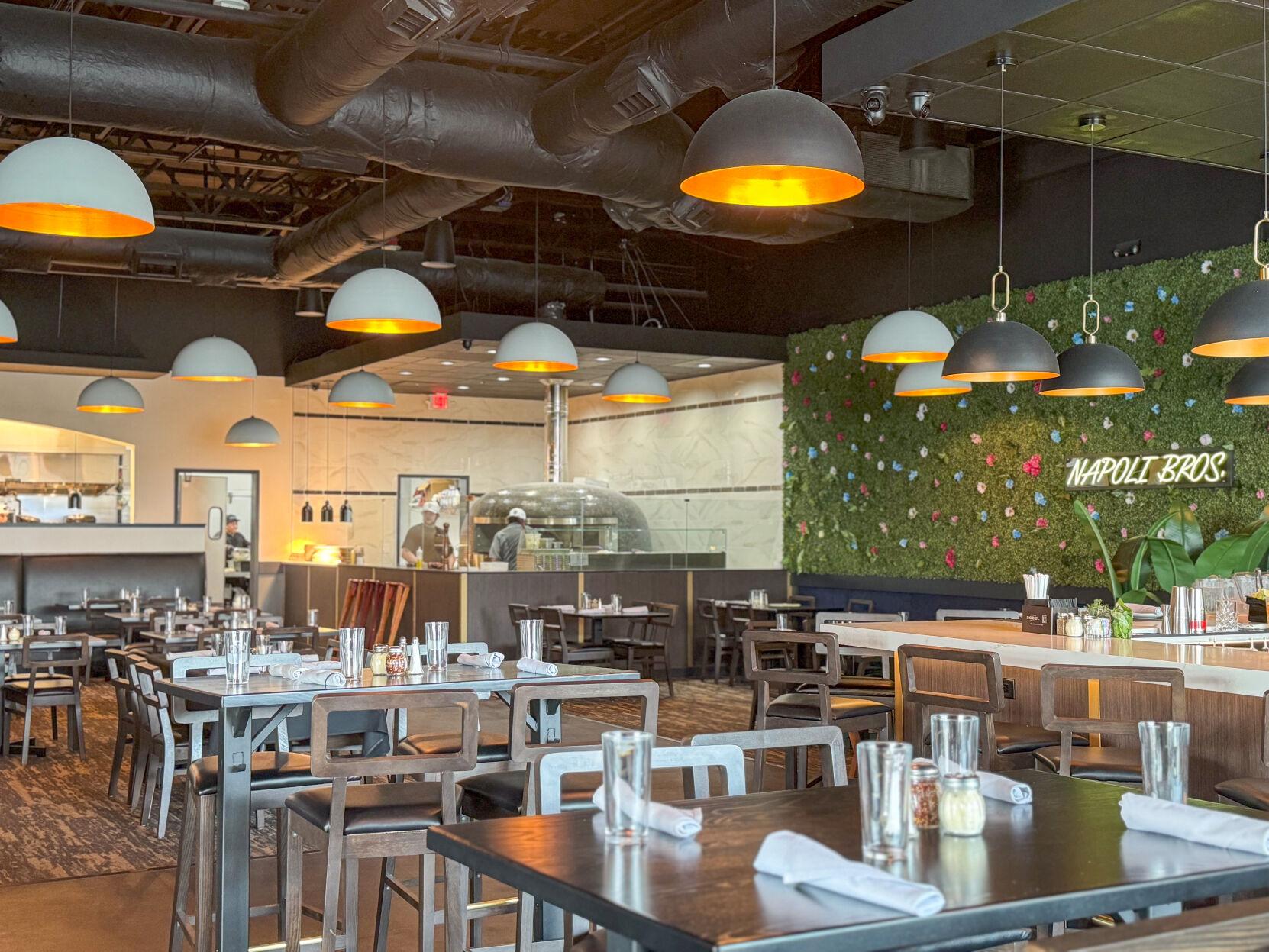 Inside Scoop Napoli Brothers Pizza and Pasta