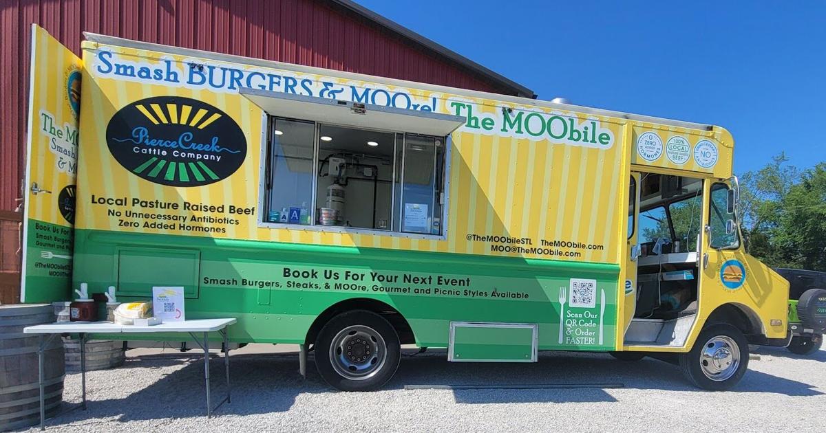 The MOObile and Tim's Chrome Bar unite for Burgers & Cocktails event