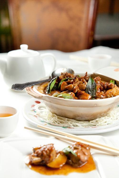 Mandarin House's three-cup chicken hot pot | | feastmagazine.com