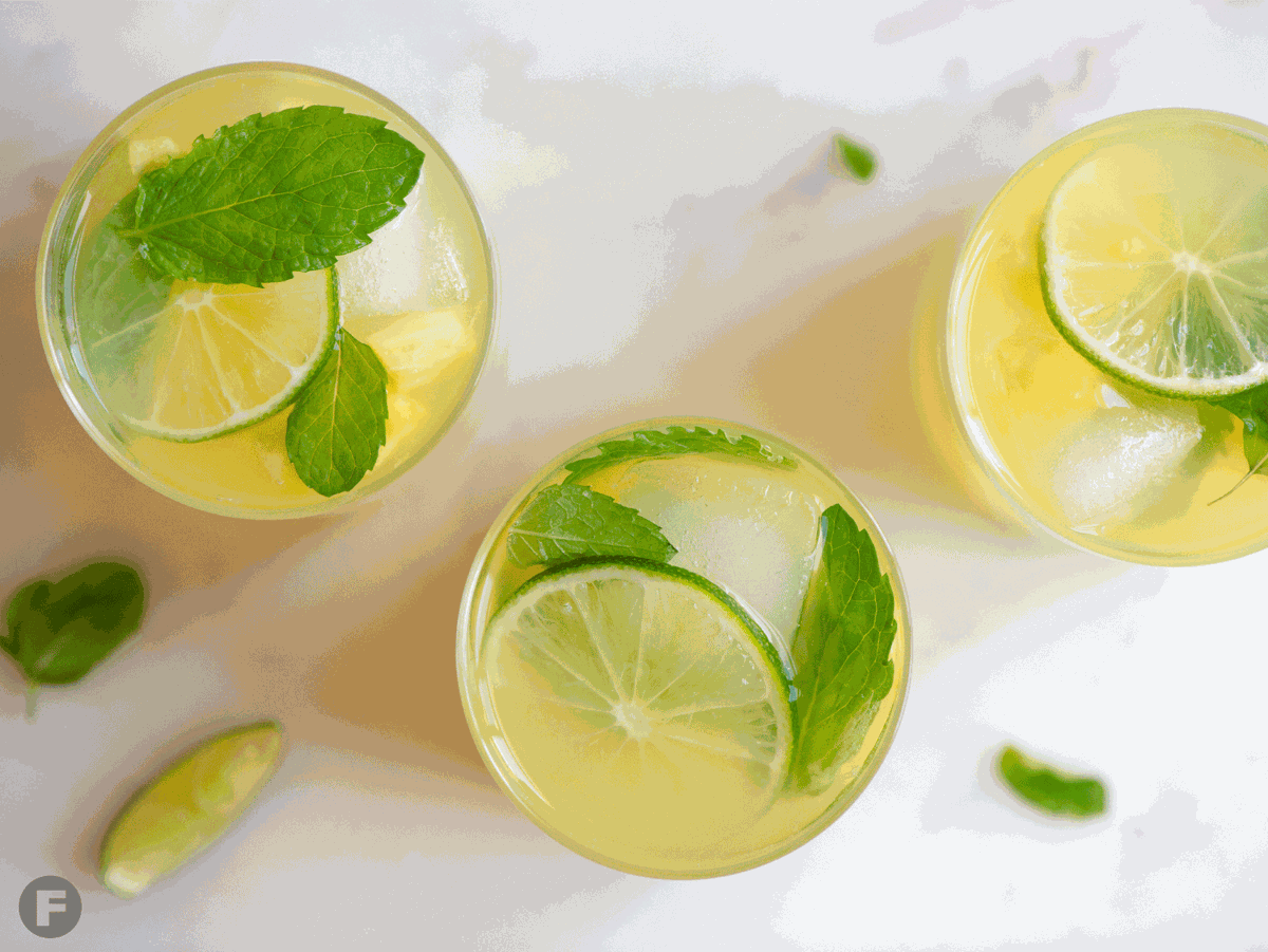 Pineapple-Mint Spritzers