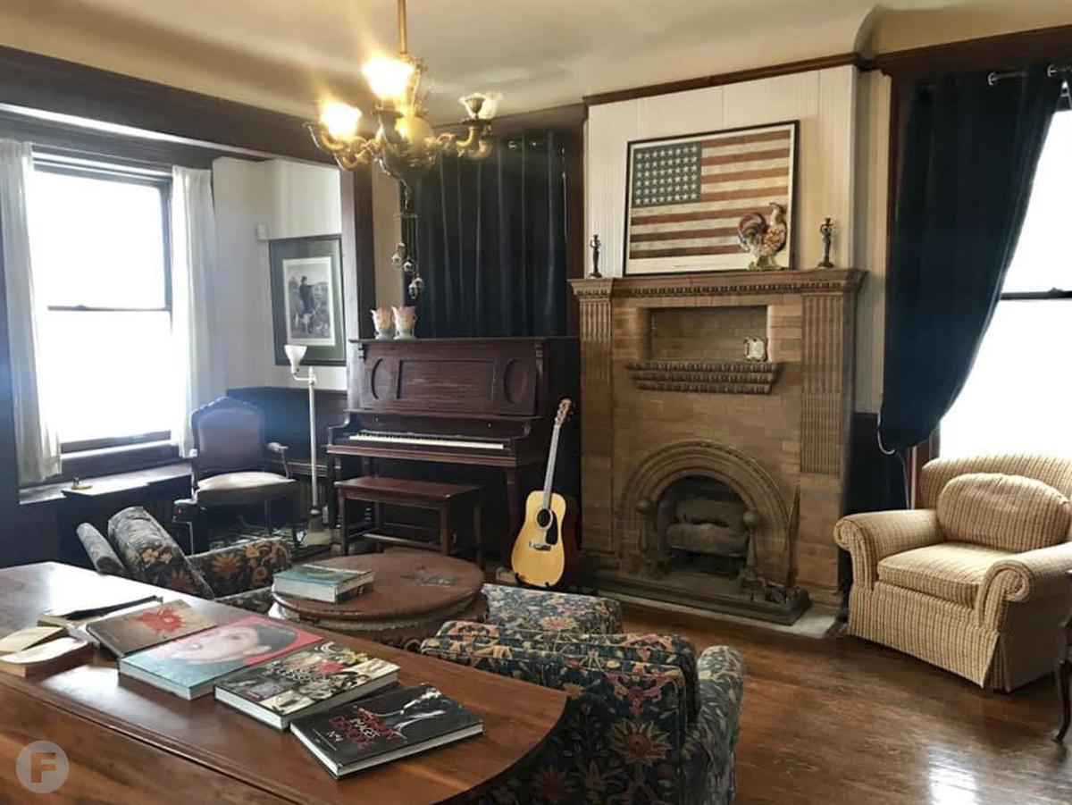 Mansion Coffee Opens Softly Inside Of Byers Mansion In Kansas