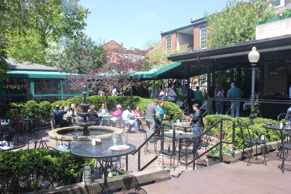 The 15 Best Patios In St Louis The Feed Feastmagazine Com