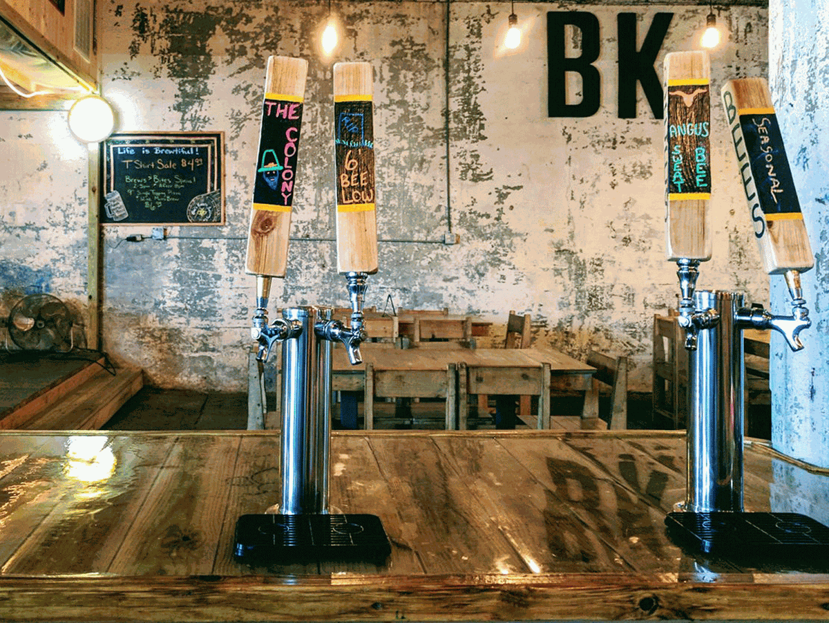 Bee's Knees Ale House taps