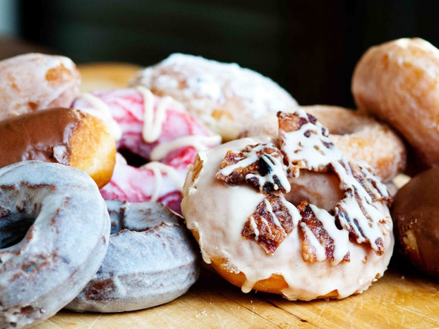 Pastry Chef: Melissa Poelling