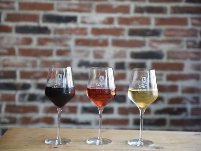 Louie’s Wine Dive & Clayton Kitchen Now Open in Clayton