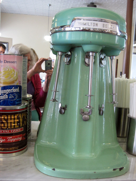 hamilton beach milkshake mixer vintage