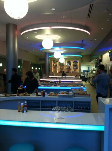 first-look-peacock-loop-diner-serves-24-hour-eats-with-personality