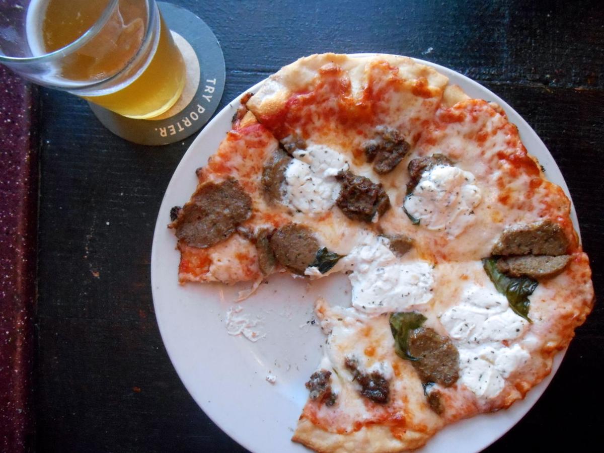 Midtown Pizza Kitchen Starts A Pizza Renaissance In Joplin The Feed Feastmagazinecom