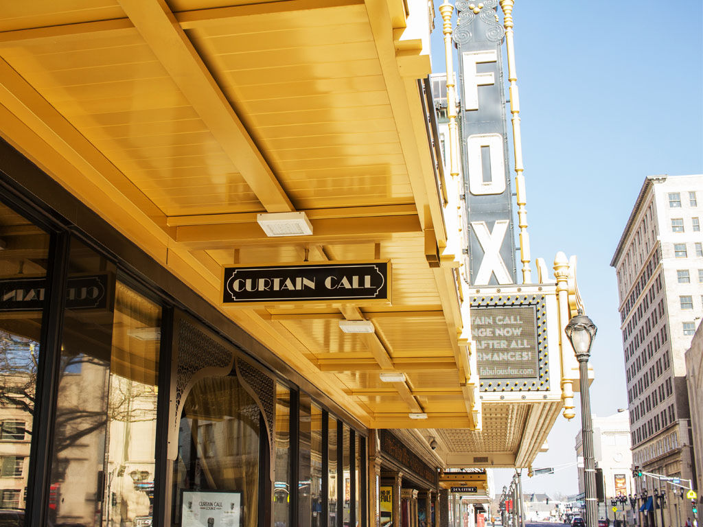 Curtain Call Lounge is the Fox Theatre's Lavish New Hideaway St