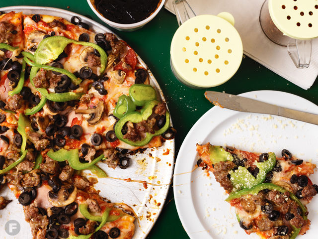 Pizza: Shakespeare’s Pizza
