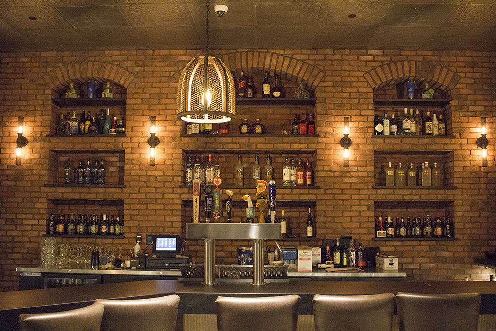 Helium Comedy Club Now Open in the St. Louis Galleria, Featuring a Full