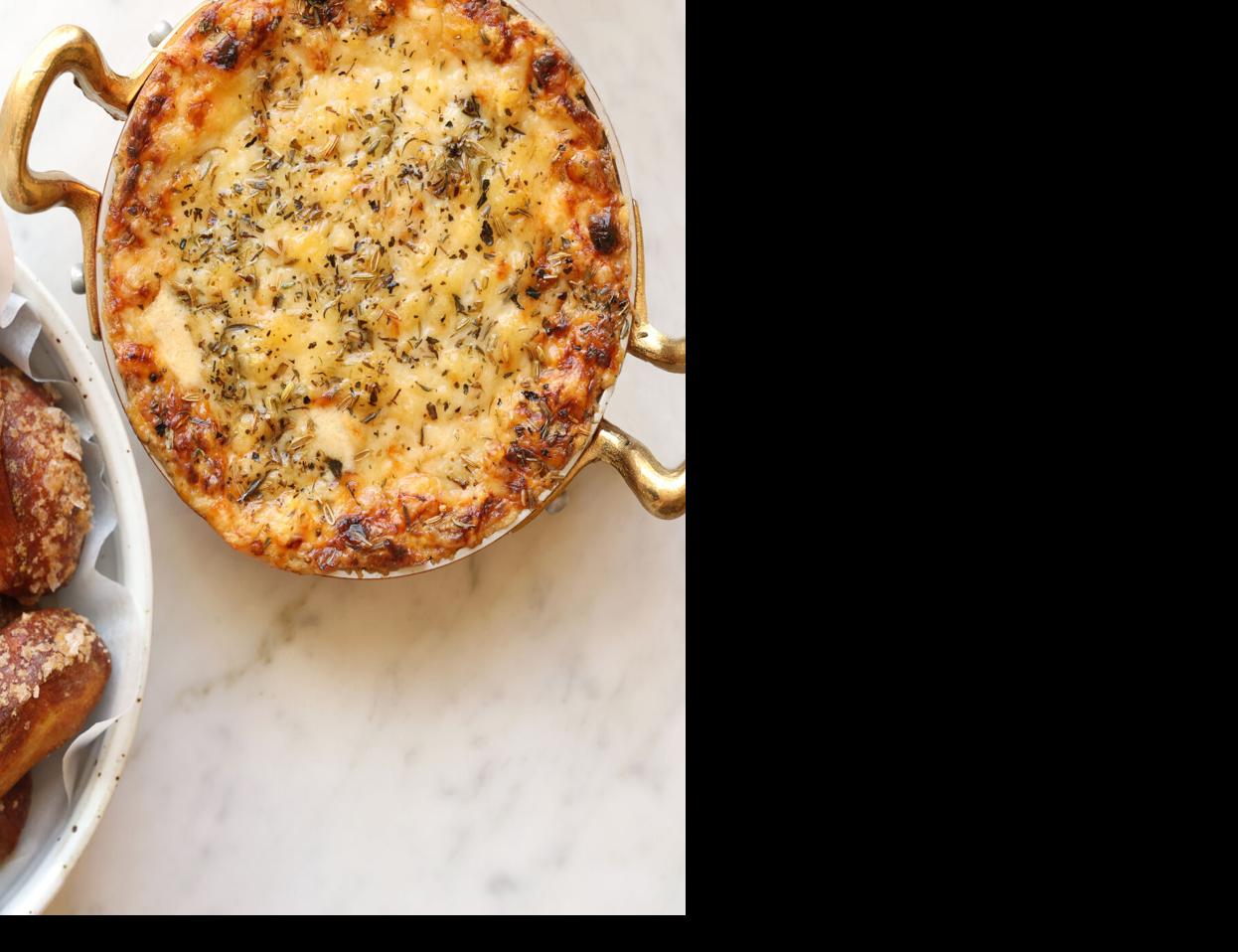 Recipe Caramelized Onion and Gruyere Dip