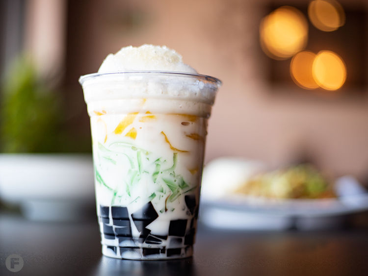 Sweetie Cup Thai Cafe Offers Thai Street Food and Desserts in Valley