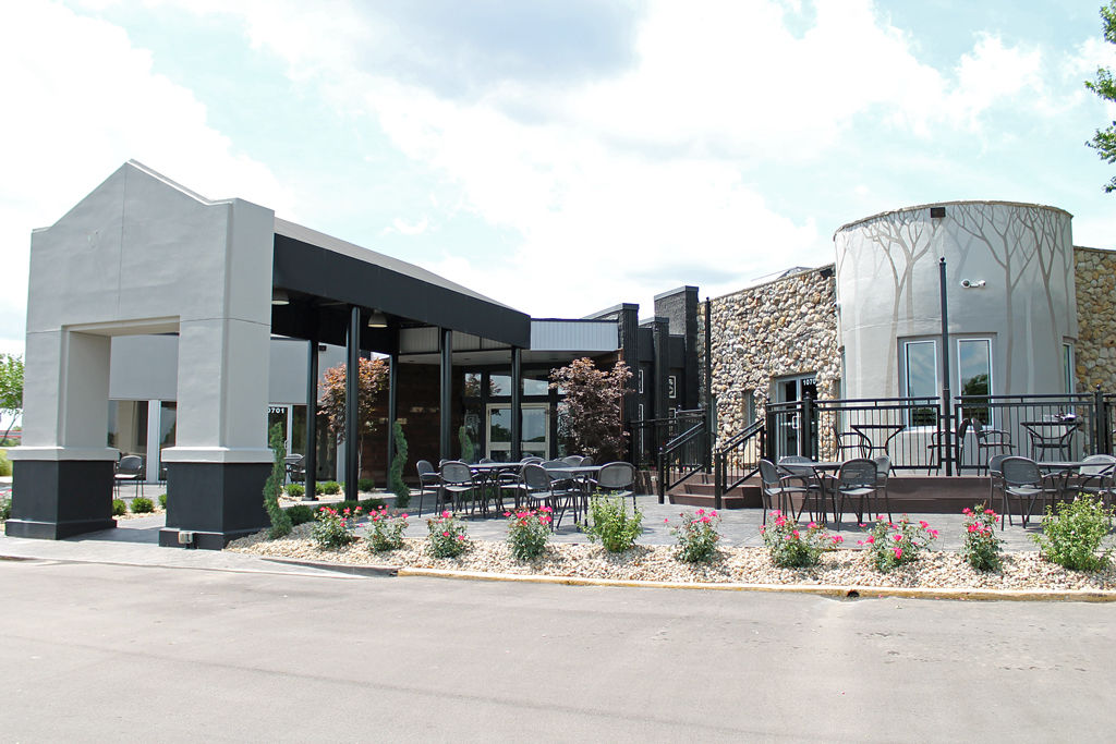 Twisted Tree Steakhouse Now Open in Sunset Hills St. Louis Restaurant News