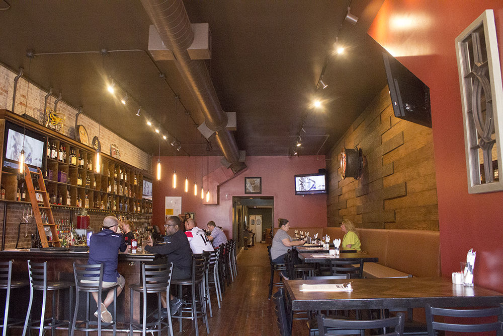 Foundry Public House Now Open in Edwardsville, Serving Beer, Burgers