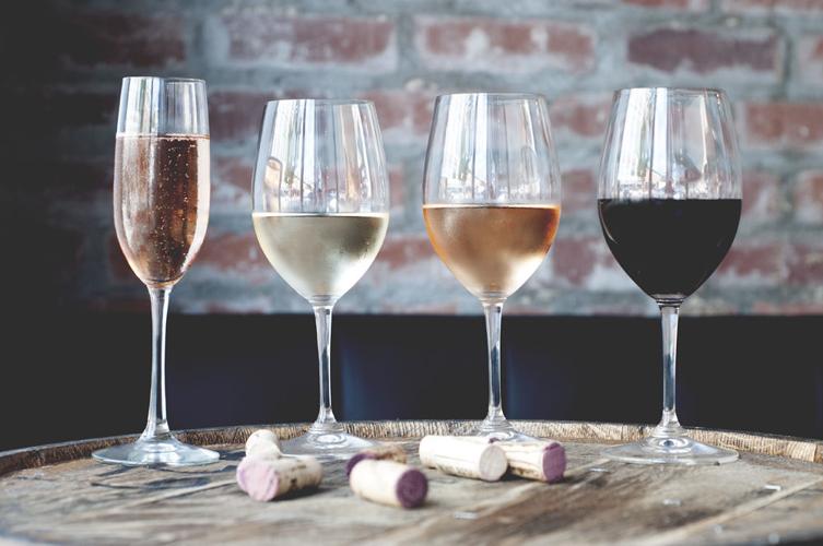 Louie's Wine Dive Opens in Clayton Tomorrow