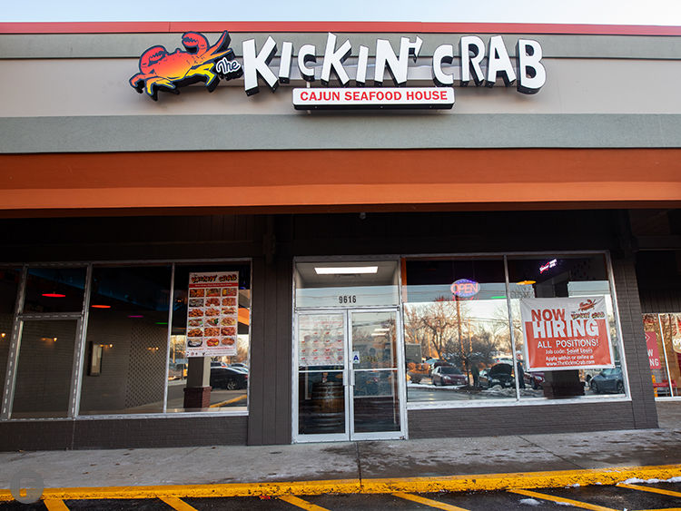 The Kickin’ Crab Serves Cajun Seafood Boils and Appetizers in Olivette