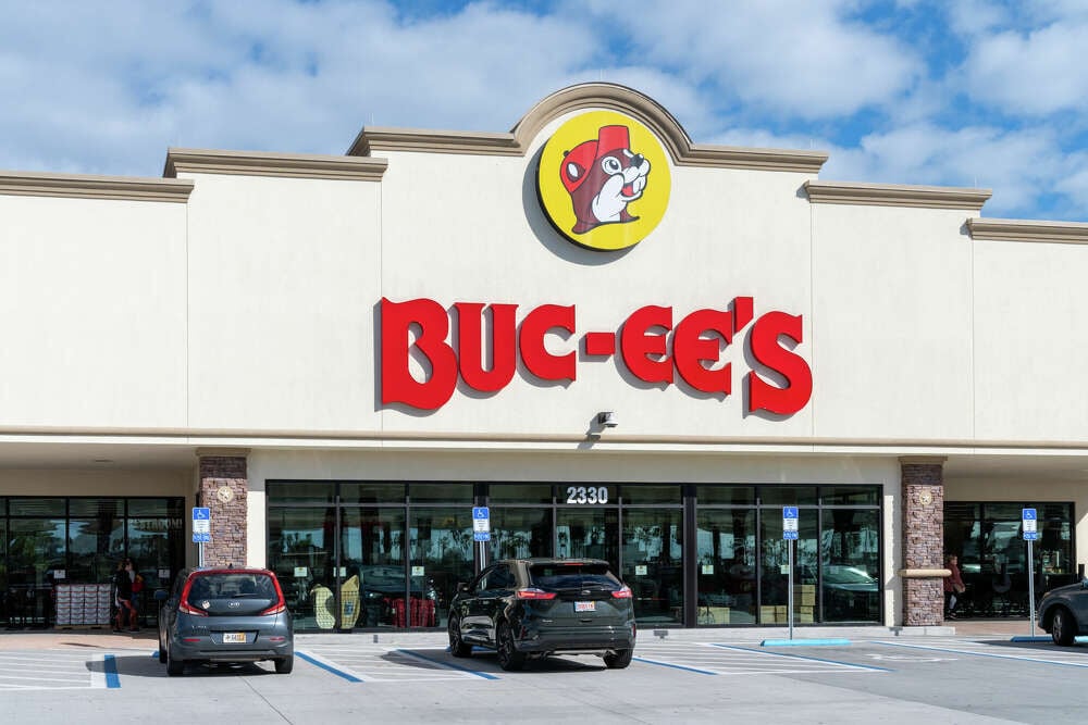 Buc-ee's will open its first Missouri location on Dec. 11