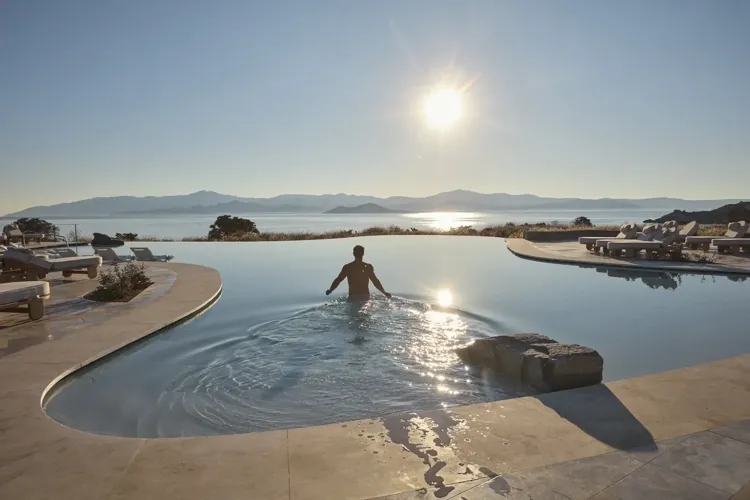 Why September Is Becoming Greece’s New Luxury Travel Season