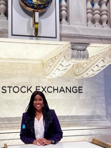 Raquel Peregrin Takes the Financial World by Storm