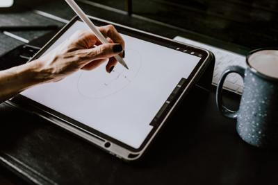 Portable drawing tablets are helpful for budding artists