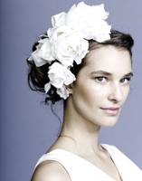 Ditch the Veil! Go Vintage With a Fabulous Fascinator
