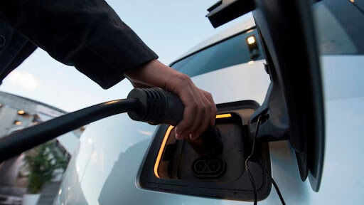 Maintaining Your Electric Vehicle: Tips for a Smooth Ride