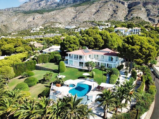 A large estate with lawns and pool in Spain's Costa Blanca