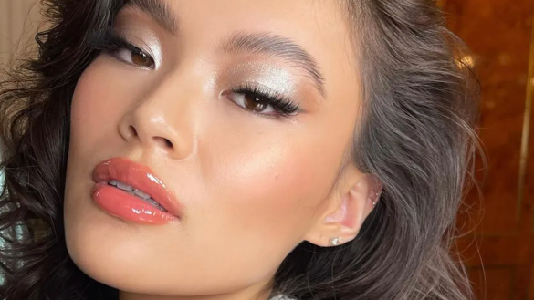 The Holiday Glow Edit: Luxe Makeup That Makes Every Winter Look Effortless