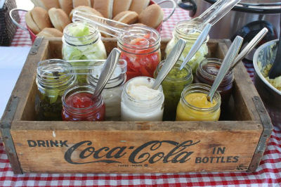 Everything You Need to Host a Beautiful Backyard BBQ