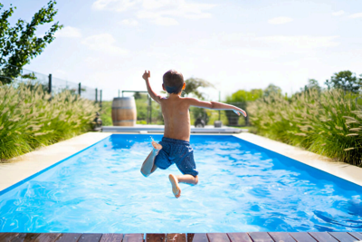 Keeping Algae at Bay: Fiberglass Pools and the Secret to Easy Maintenance