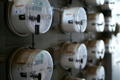The Pros and Cons of Net Billing vs Net Metering for Homeowners
