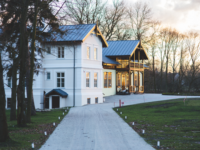 8 Cities With Luxury Properties in Canada
