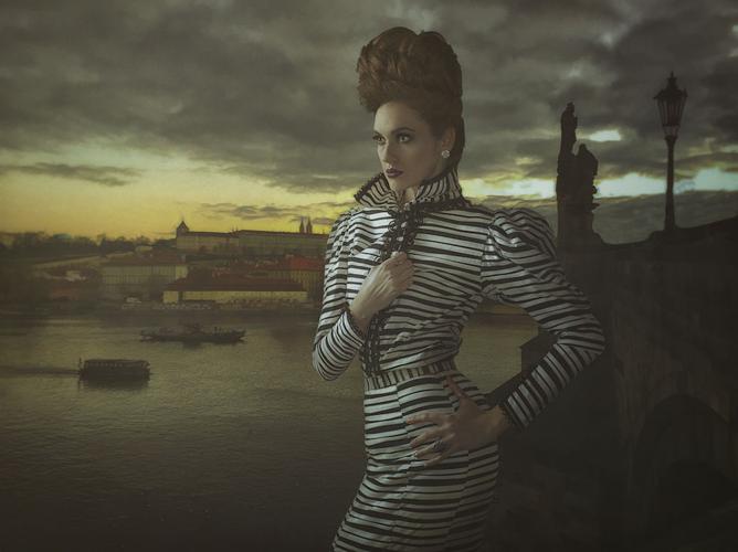 Dark Hearts, Dark Stars Photoshoot