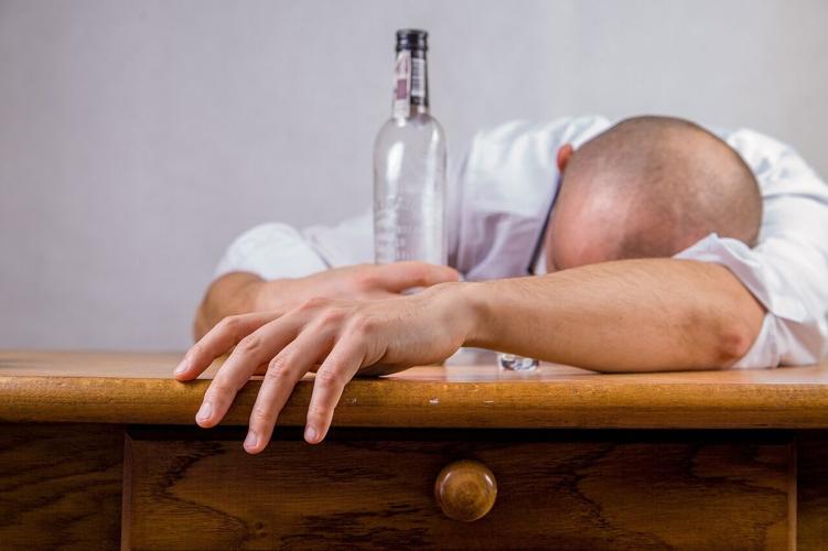 Man struggles with alcohol abuse