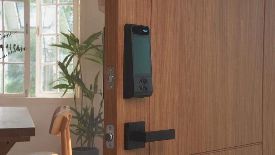 Desloc Smart Lock V150 Plus Review: A Solar-Powered Smart Lock That Never Needs Charging