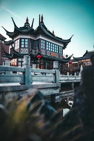 Mastering the Art of Home Buying in China: Navigating Markets, Culture, and Connectivity