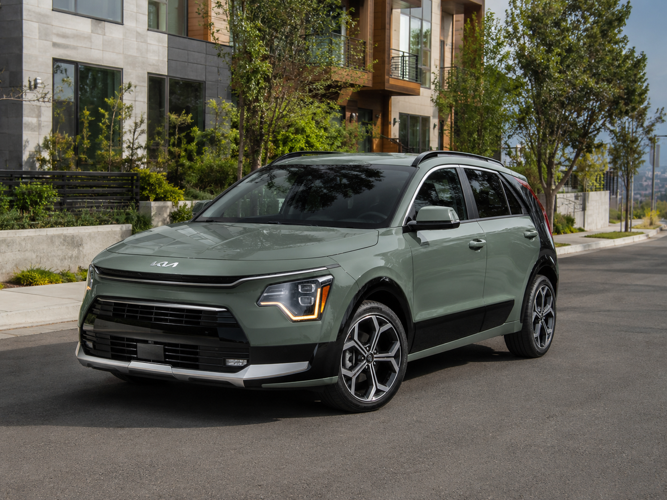 Best Hybrid and Electric Cars for New Drivers
