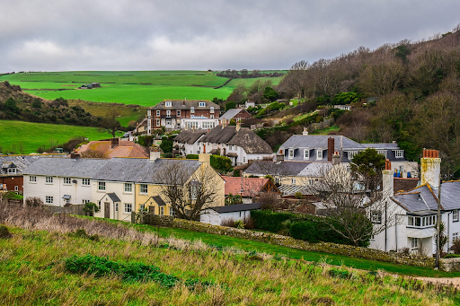 Investing in Paradise: Ultimate Guide to Buying Your Luxury Home Along Dorset's Coastline