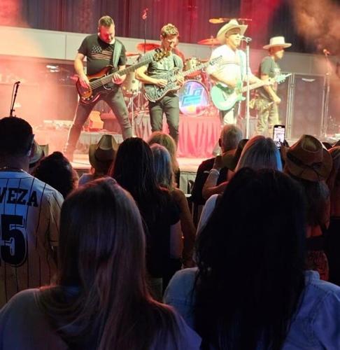 Country Music and Poolside Glamour: Sycuan’s Sizzling Summer Concert Series
