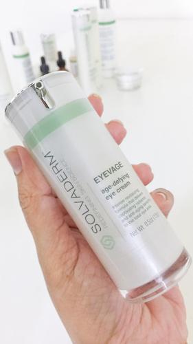 Role of Peptides In Anti-Aging Eye Creams