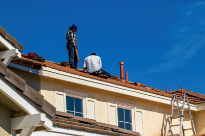 What Homeowners Should Ask Before Signing Any Roofing Repair Contract