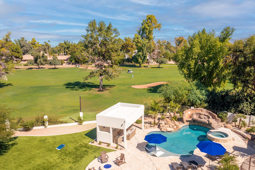 6 Reasons to Choose Luxury Vacation Rentals over Traditional Hotels