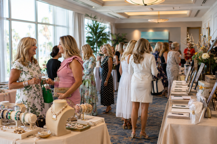 Fashion With Heart Lights Up La Jolla