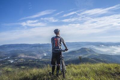 Going On A Long Bike Ride? Here Are Ways On How To Stay Safe